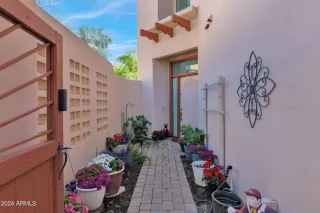 Photo #3: 6735520 Listing 