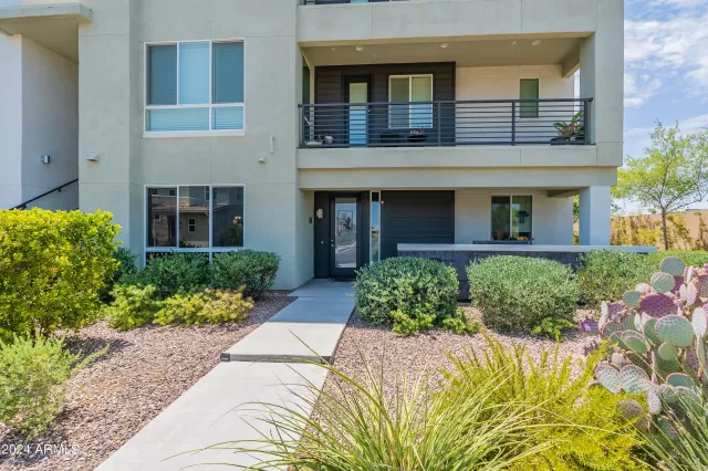 MLS: 6735534 Condo For Sale