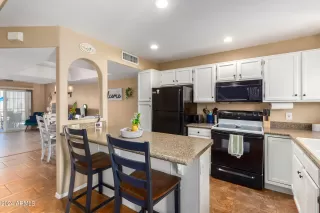 Photo #3: 6735577 Listing 