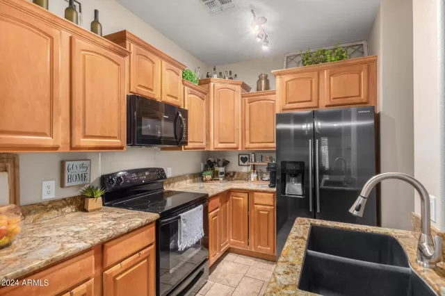 MLS: 6735657 Condo For Sale