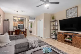 Photo #1: 6735657 Listing