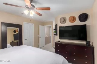 Photo #4: 6735657 Listing