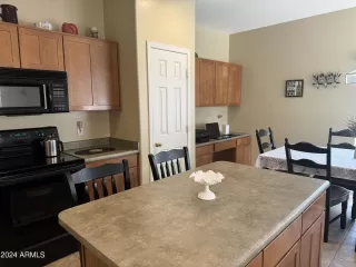 Photo #2: 6735848 Listing