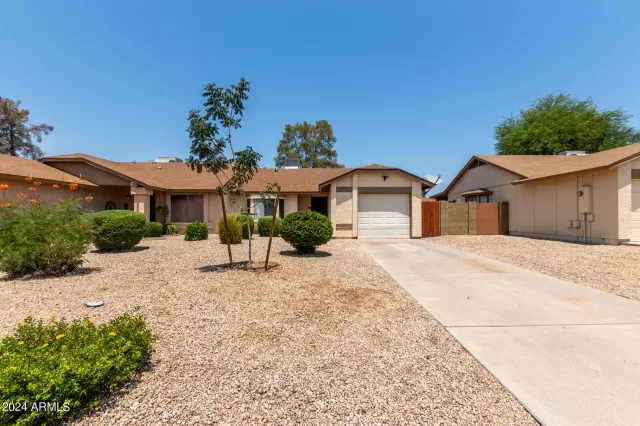 MLS: 6736083 Condo For Sale