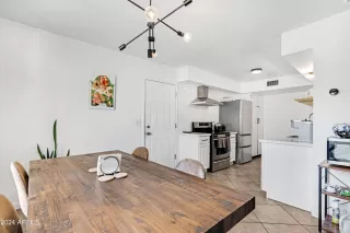 Photo #3: 6736111 Listing 