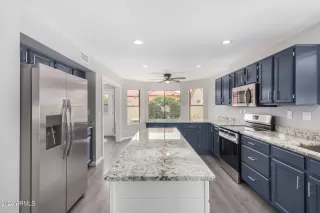 Photo #6: 6736454 Listing 