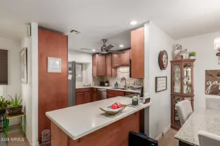 Photo #2: 6736622 Listing