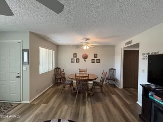 Photo #6: 6736763 Listing