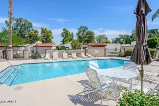 Photo #2: 6736934 Listing 