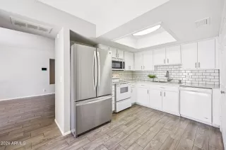 Photo #4: 6737393 Listing 