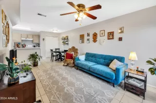 Photo #5: 6737597 Listing