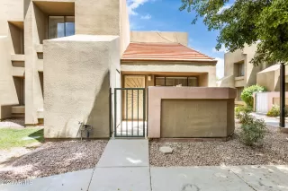 Photo #6: 6737704 Listing