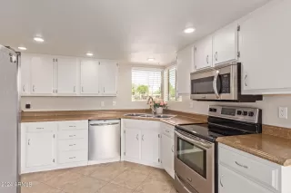 Photo #2: 6737998 Listing