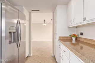 Photo #4: 6737998 Listing