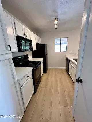 Photo #3: 6738104 Listing