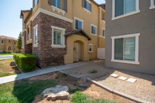 Photo #3: 6738167 Listing 