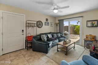 Photo #6: 6738451 Listing