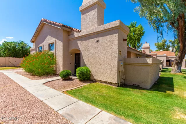 MLS: 6738711 Condo For Sale