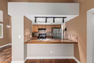 Photo #6: 6738711 Listing 