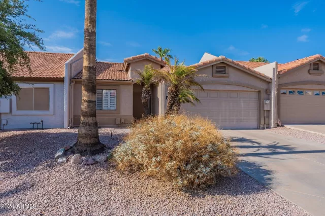 MLS: 6738828 Condo For Sale