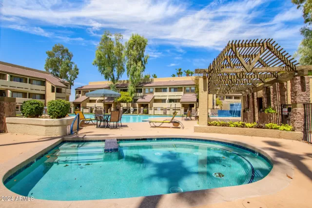 MLS: 6738923 Condo For Sale