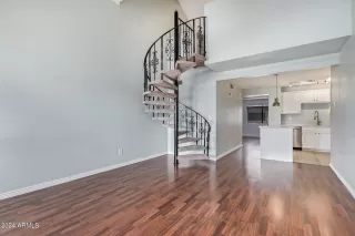 Photo #6: 6738994 Listing 