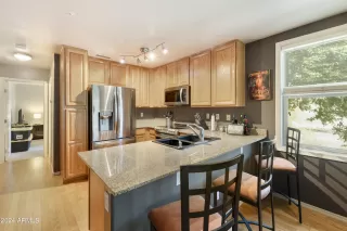 Photo #1: 6739117 Listing