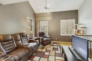 Photo #3: 6739117 Listing