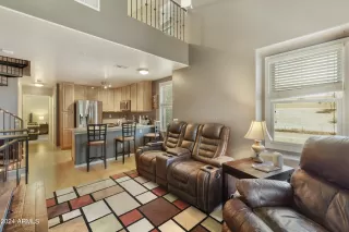 Photo #4: 6739117 Listing