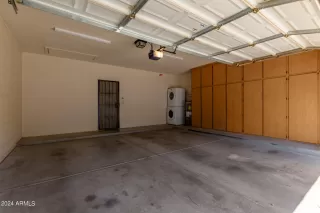 Photo #5: 6739300 Listing