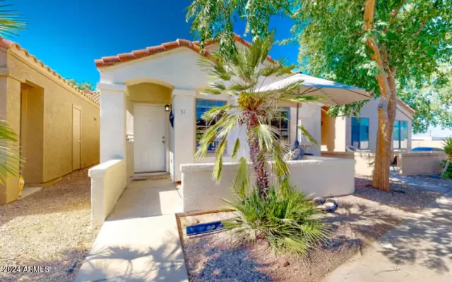 MLS: 6739313 Condo For Sale