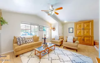 Photo #3: 6739313 Listing