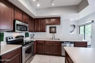 Photo #6: 6739375 Listing 