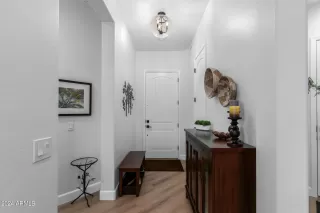 Photo #3: 6739494 Listing