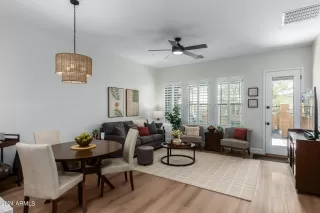 Photo #4: 6739494 Listing