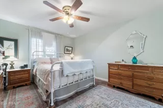 Photo #4: 6739572 Listing