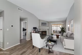 Photo #1: 6739631 Listing