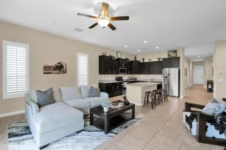 Photo #3: 6739632 Listing