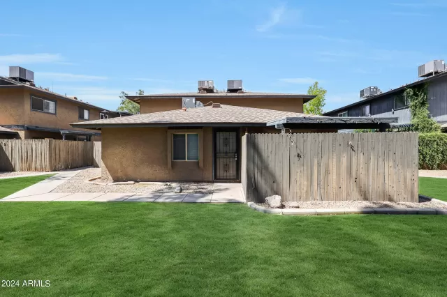 MLS: 6739696 Condo For Sale