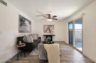 Photo #4: 6739696 Listing