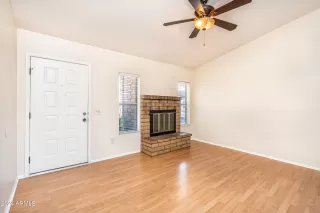 Photo #6: 6739702 Listing