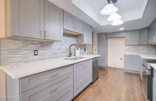 Photo #2: 6740416 Listing