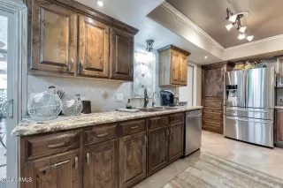 Photo #2: 6740587 Listing