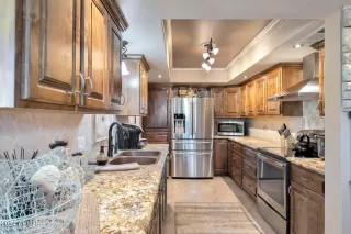 Photo #3: 6740587 Listing