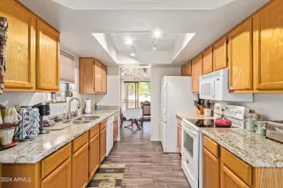 Photo #2: 6740774 Listing