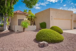 Photo #4: 6740774 Listing