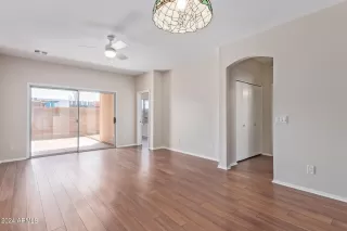 Photo #5: 6740809 Listing