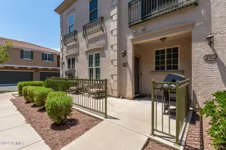 Photo #1: 6740870 Listing 