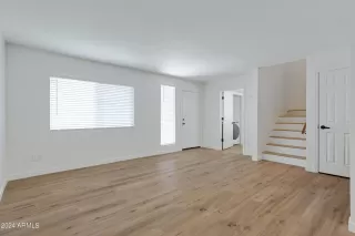 Photo #5: 6740932 Listing