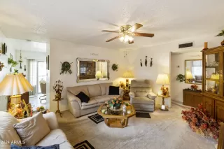 Photo #3: 6741129 Listing